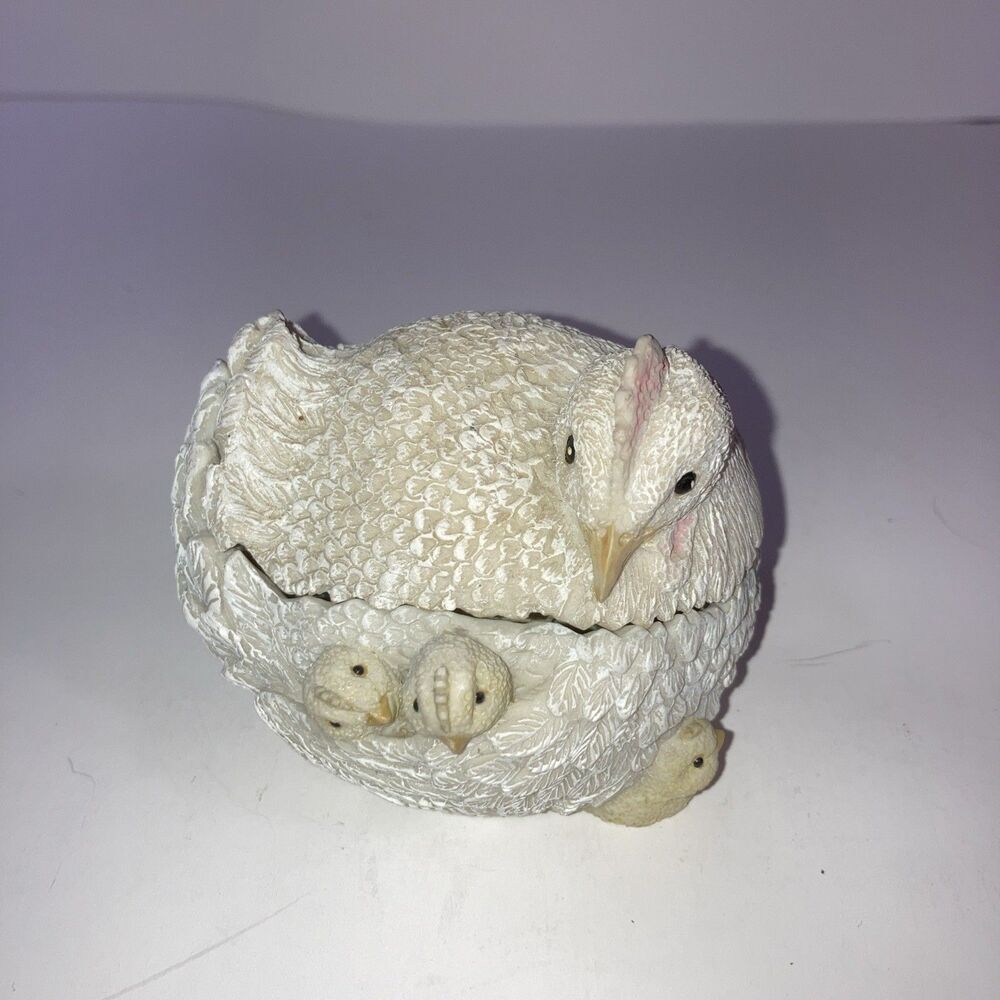Heavy Resin  Hen With Chicks And Eggs Trinkets Box Hatching Chick Inside